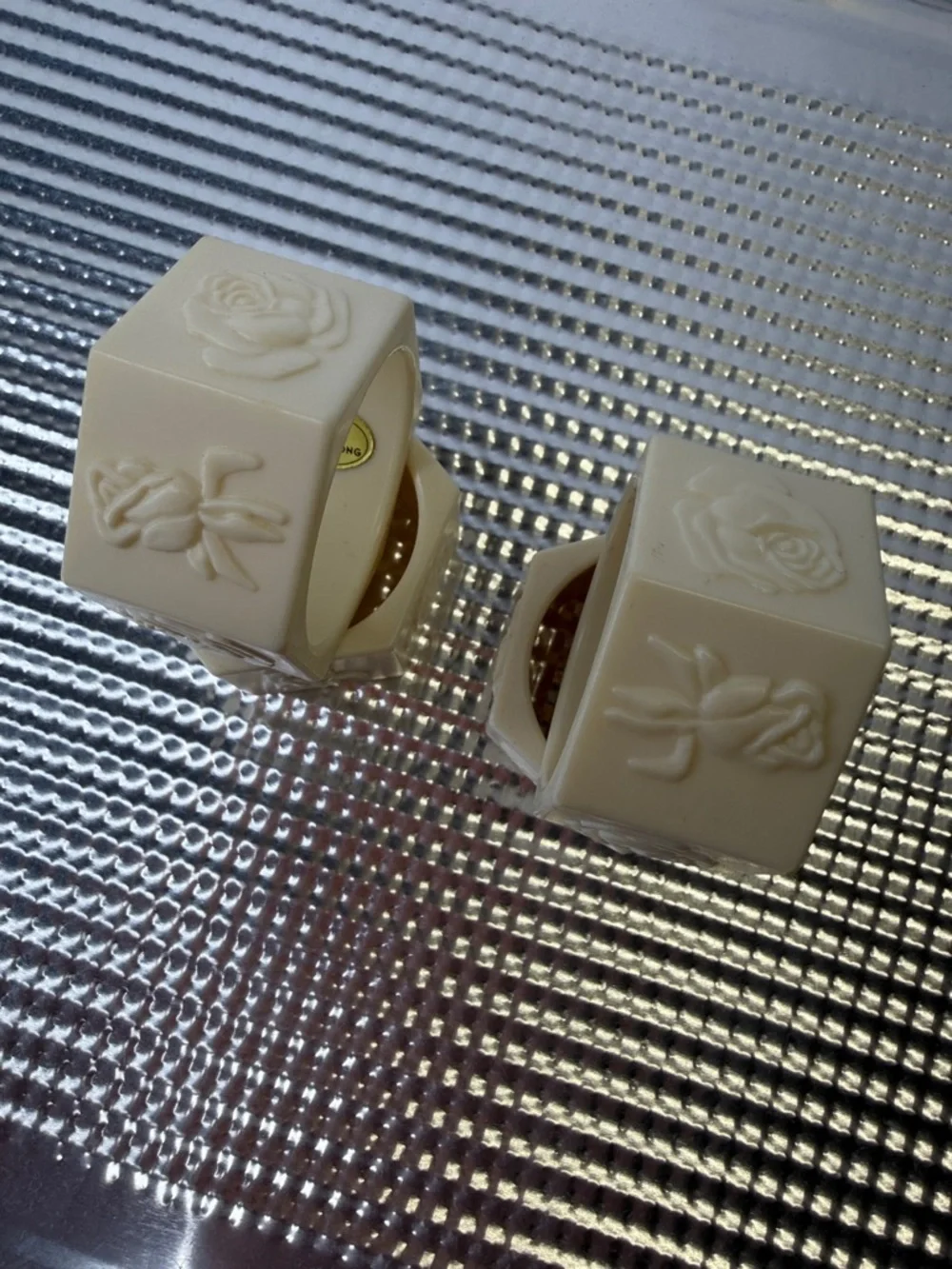 Vintage Cream Floral Embossed Napkin Rings - Set of 4 Hong Kong